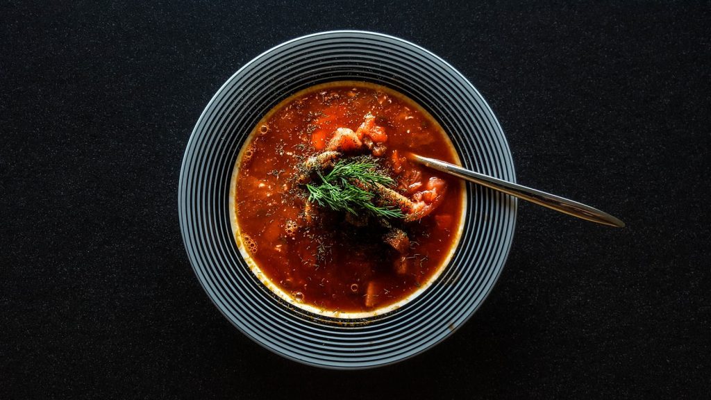 Simple recipe for borscht soup