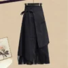 black-skirt